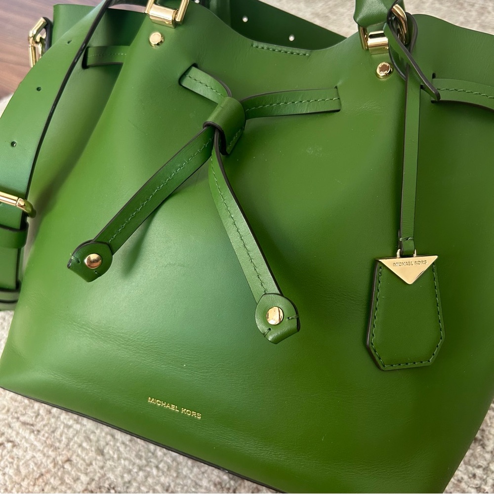 Michael Kors Green Leather Drawstring Satchel with Braided Handles - Picture 3 of 8